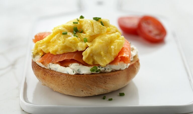 scrambled eggs lox breakfast bagels 930x550 1